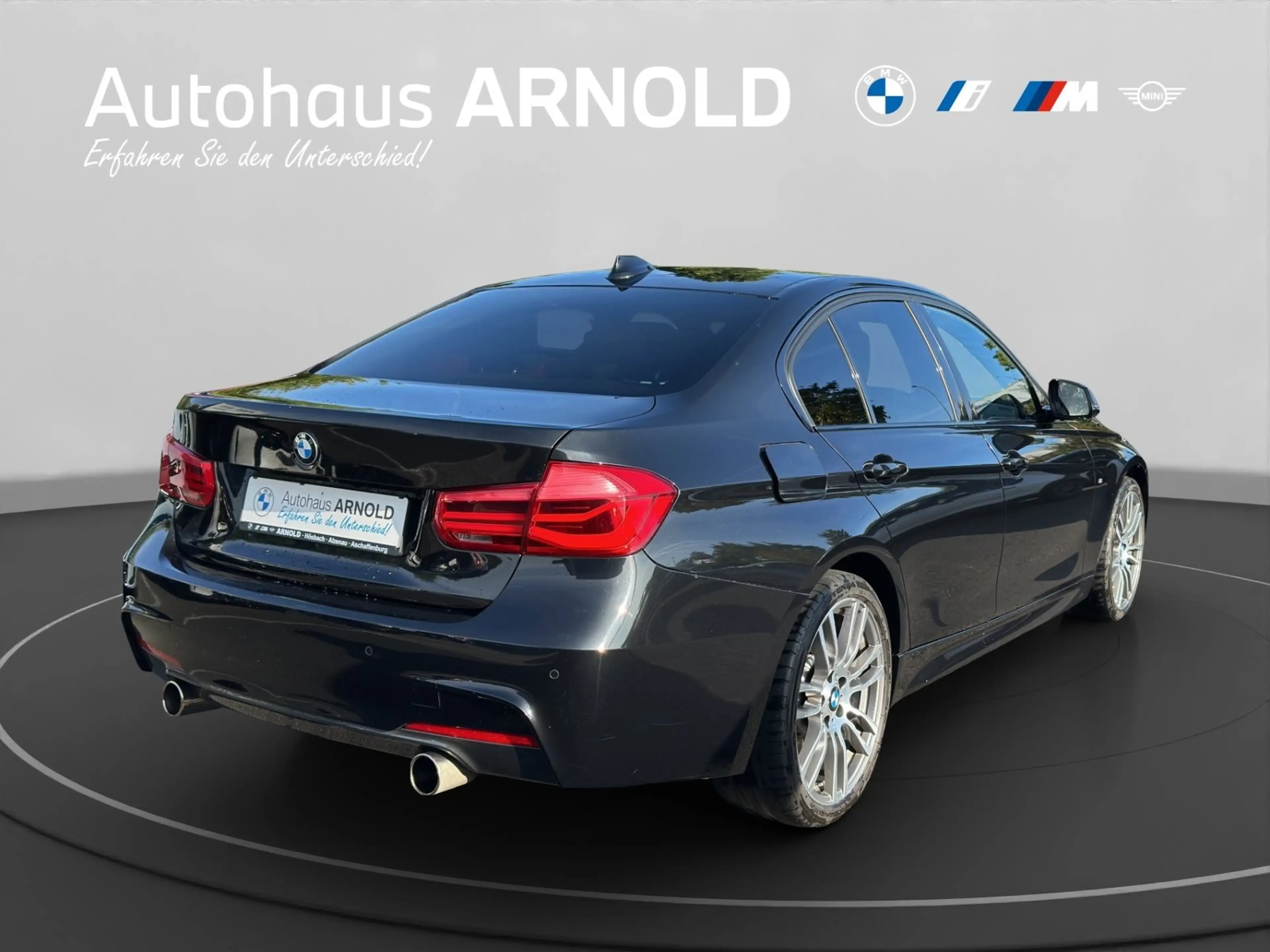 BMW 335 d xDrive Limousine — photo 4