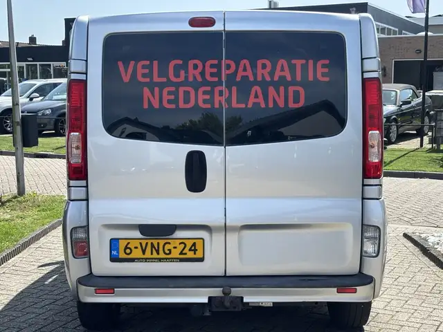 Opel Vivaro view 6