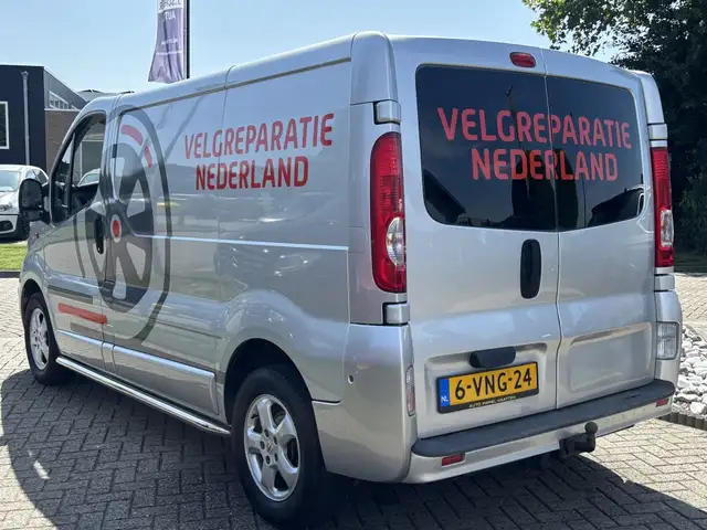 Opel Vivaro view 7