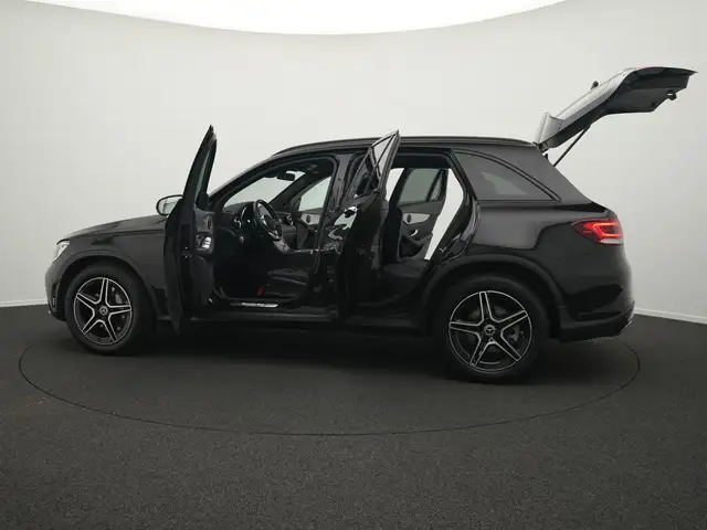 Mercedes-Benz GLC view 16