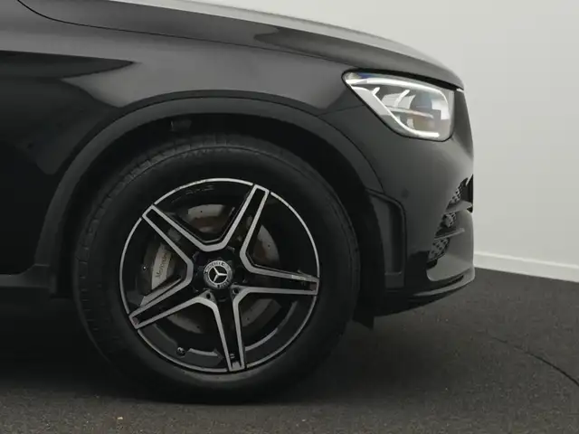 Mercedes-Benz GLC view 8