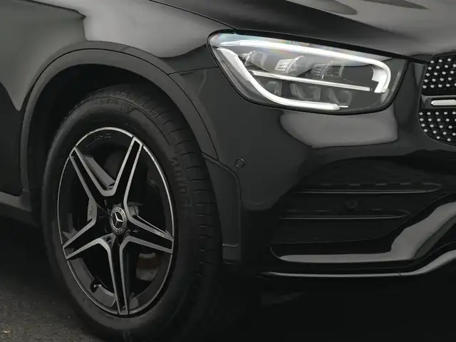 Mercedes-Benz GLC view 9
