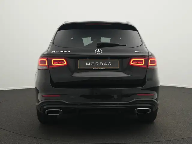 Mercedes-Benz GLC view 4