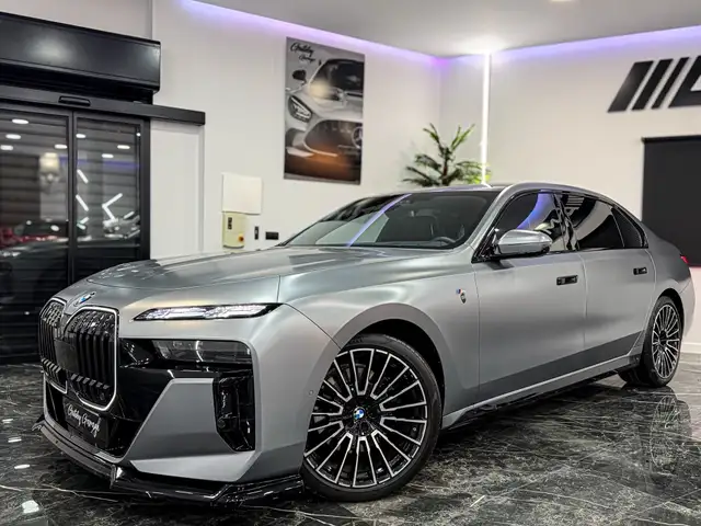 BMW 740