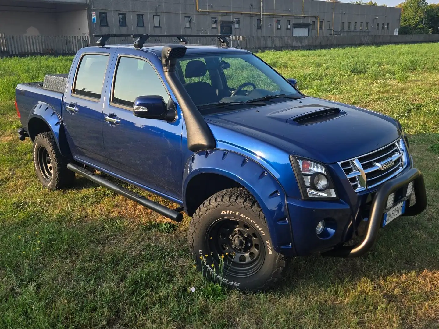Isuzu D-Max D-Max I 2.5 td cr Crew L Super Modrá - 1