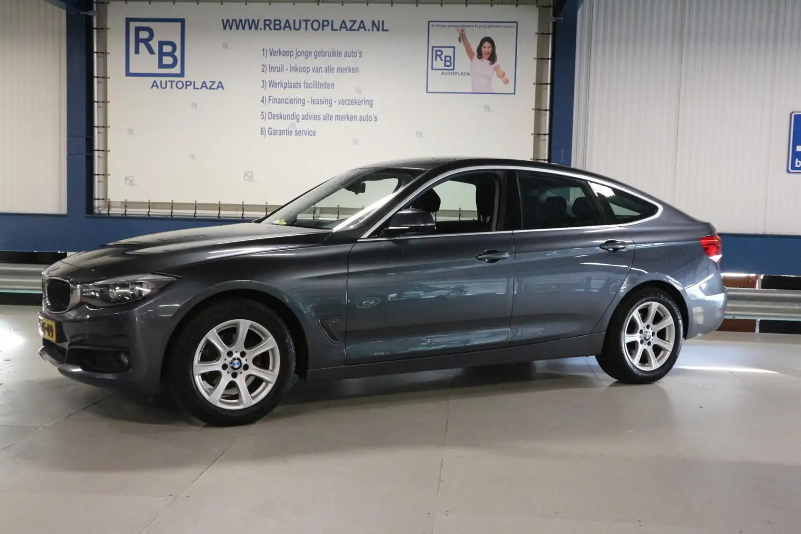 BMW 320 3-serie Gran Turismo 320i Business RIJKLAAR/ NAP/ Grijs - 1