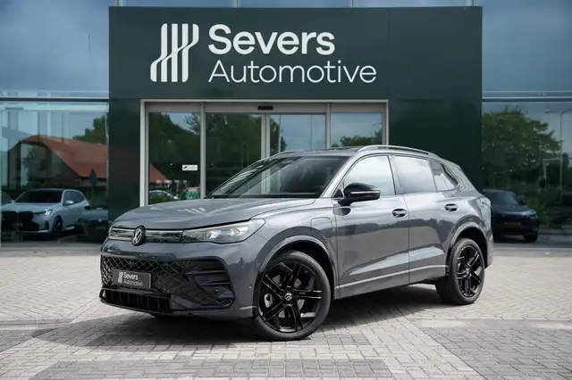 Volkswagen Tiguan main image