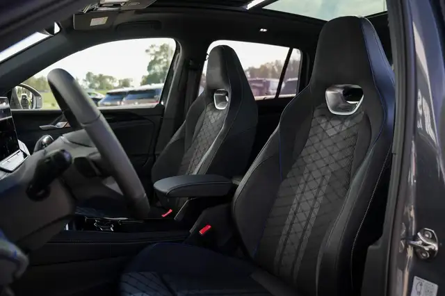 Volkswagen Tiguan view 6