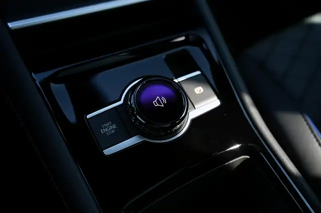 Volkswagen Tiguan view 19