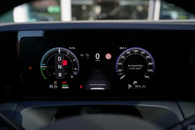 Volkswagen Tiguan view 13