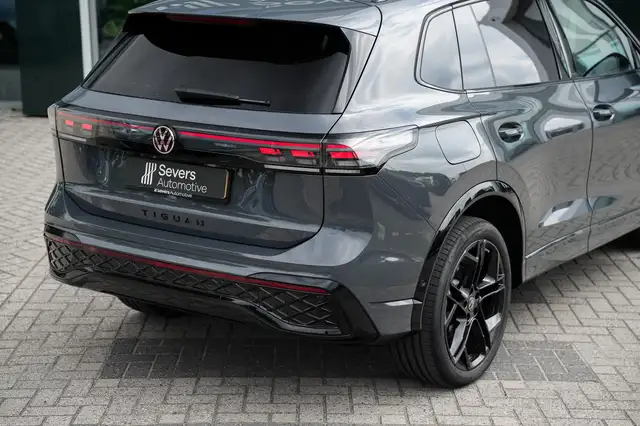 Volkswagen Tiguan view 26