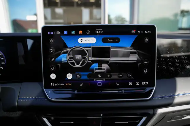 Volkswagen Tiguan view 15
