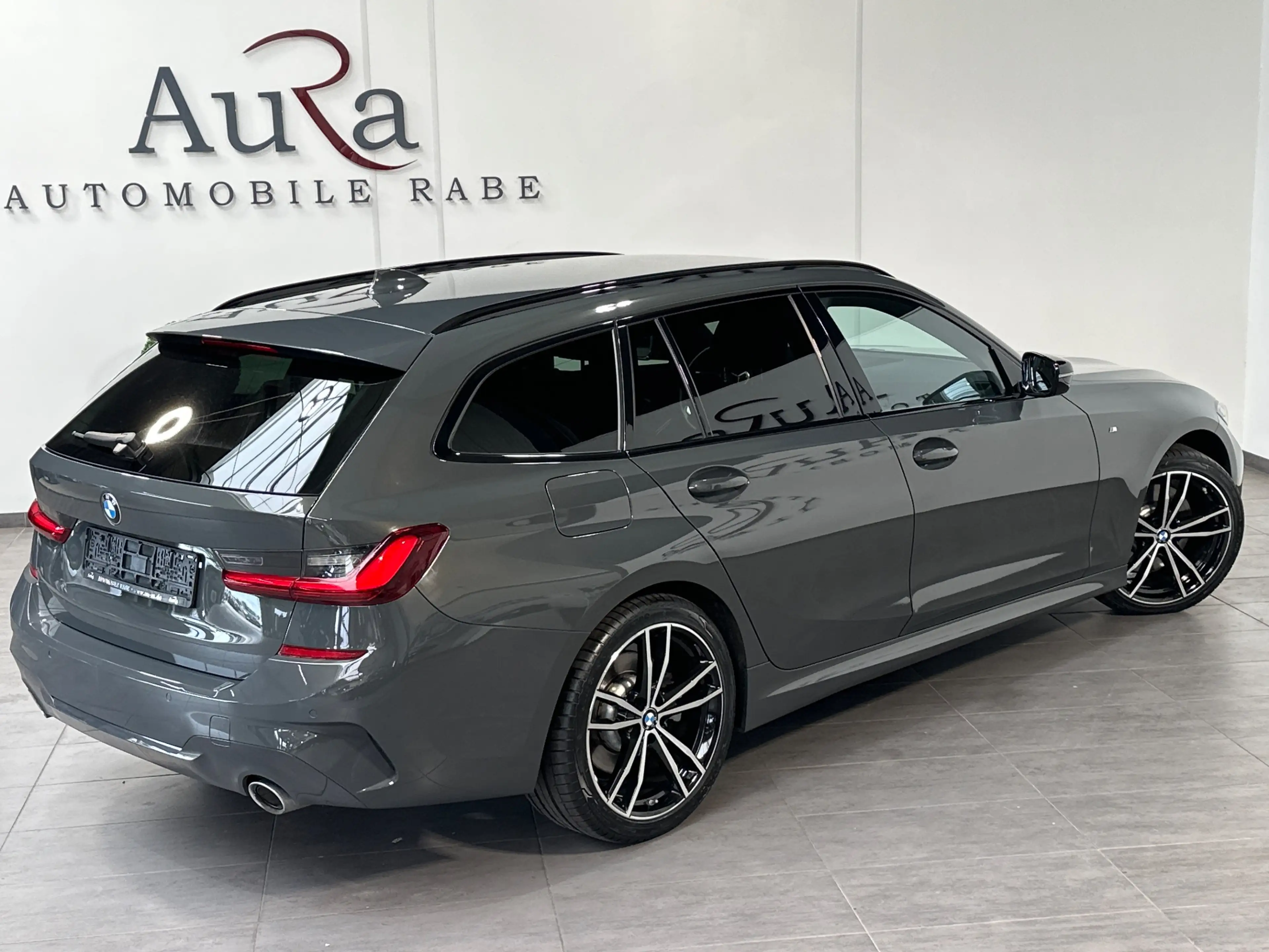 BMW 330 d Touring M-Sport NAV+LED+AHK+ACC+HIFI+19ZO+1HD — photo 5