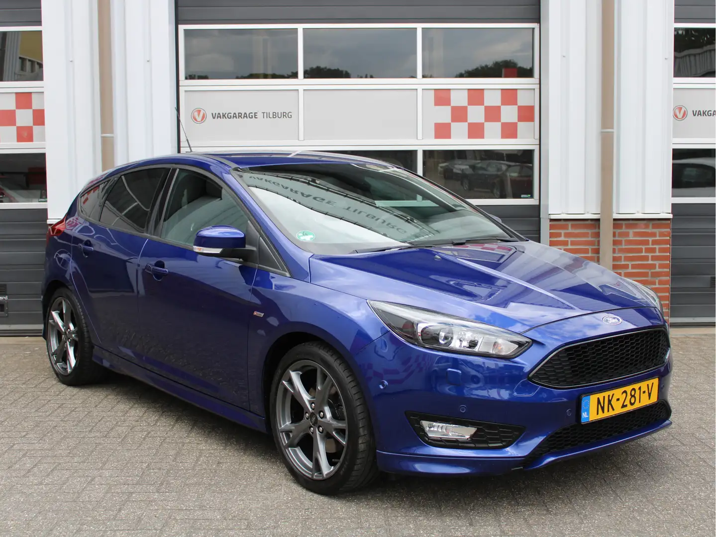 Ford Focus 1.5 150PK ST-Line 4-cilinder/2e Eig./Xenon/PDC/Cru Bleu - 2