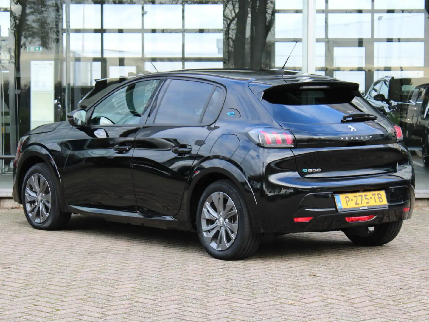 Peugeot e-208 EV Allure 50 kWh | Automaat | Camera / Stoelverw. Noir - 2