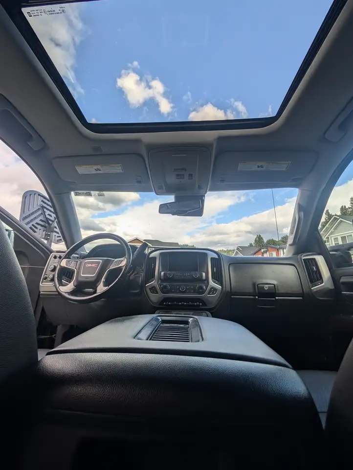 GMC Sierra 1500 снимка GMC Sierra 1500