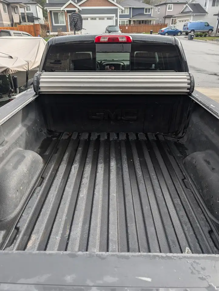 GMC Sierra 1500 снимка GMC Sierra 1500