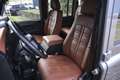 Land Rover Defender 2.2 D 130" E Crew Cab / brown leather / achteruitr Grijs - thumbnail 3