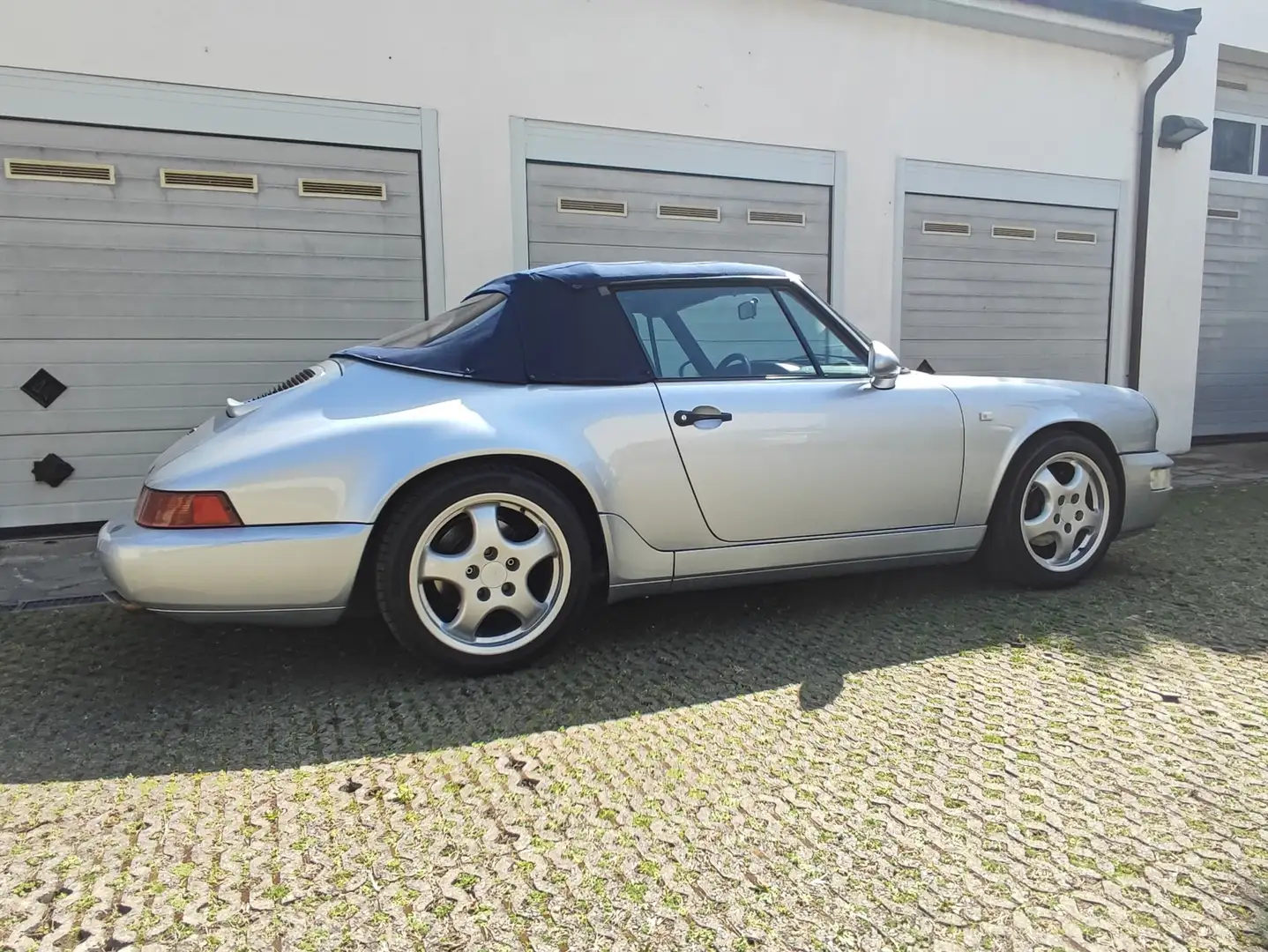 Porsche 964 911 Cabrio 3.6 Carrera 2 tiptronic Argent - 1