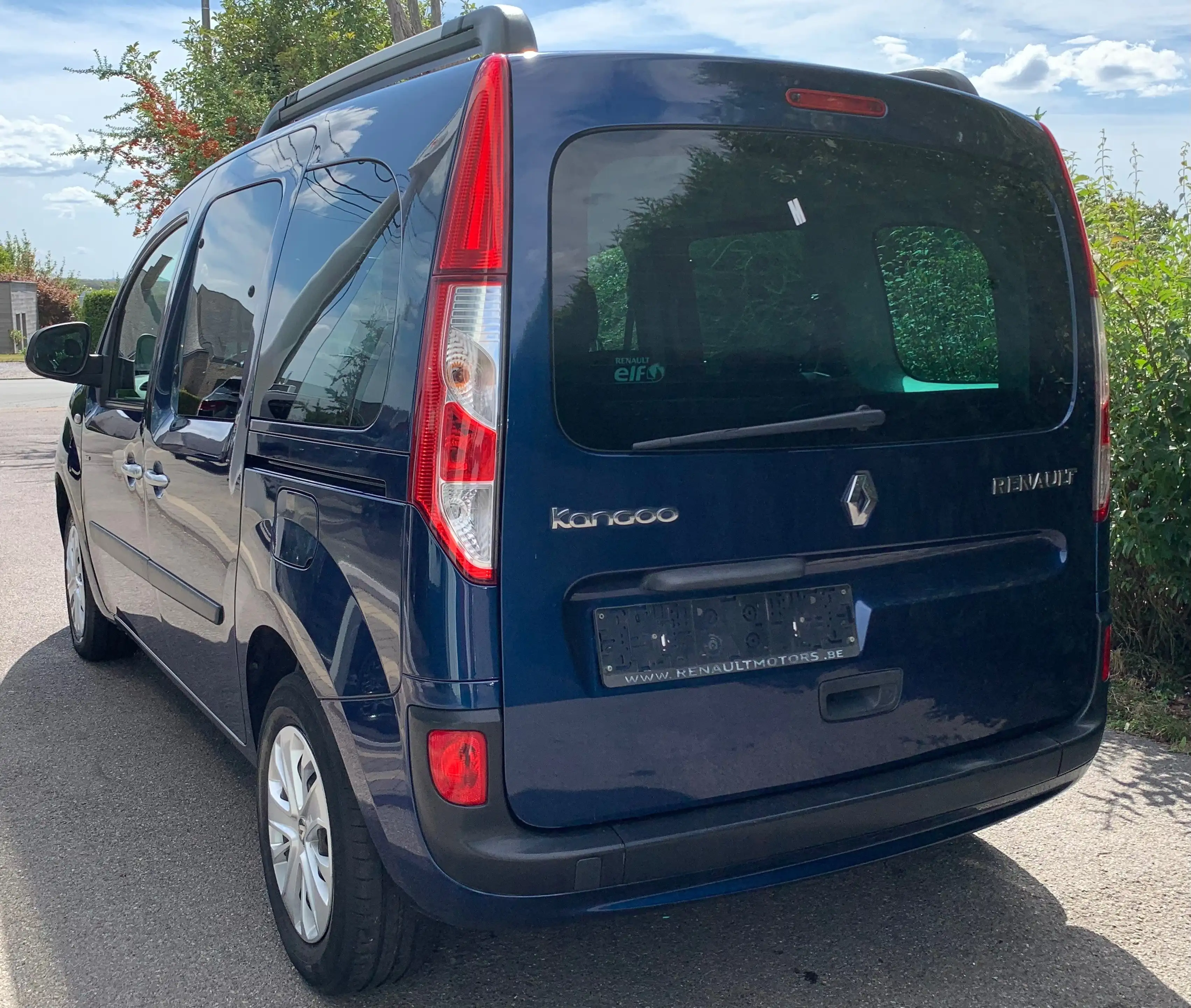 Renault Kangoo 1.5 dCi 90CV / LIMITED / 5 PLACES / AIRCO / 2 PORTES LATÉRALES — photo 9