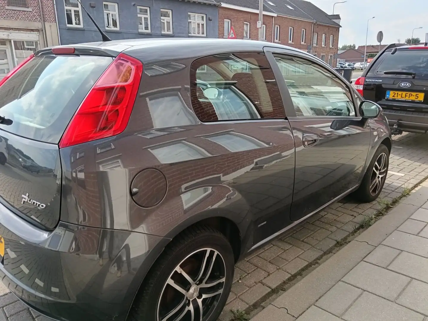 Fiat Punto Punto 1.4 Dynamic siva - 1
