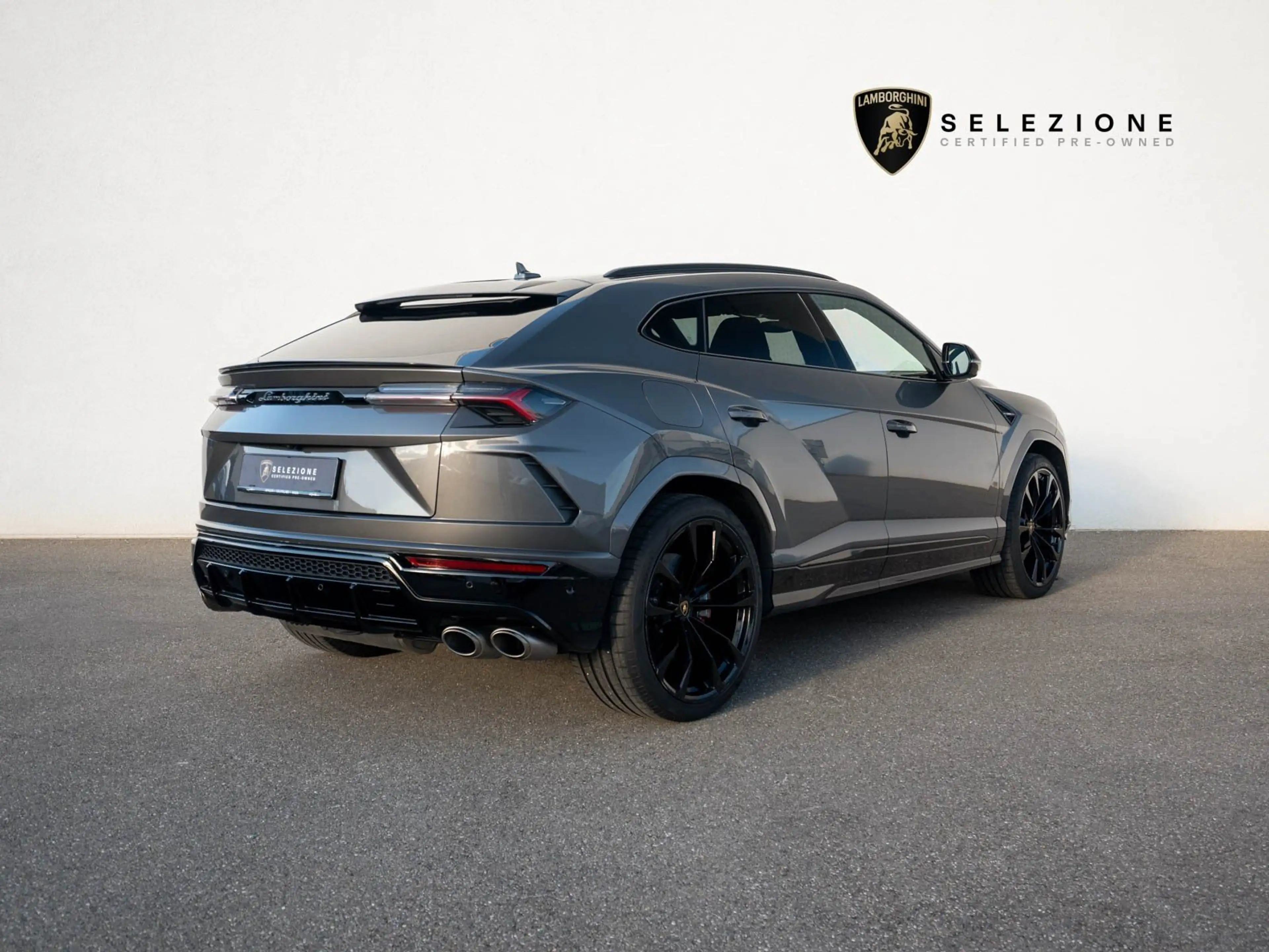 Lamborghini Urus 23" B&O PANO MASSAGE AHK PARK ASSIST BIG CARBON ST — photo 3