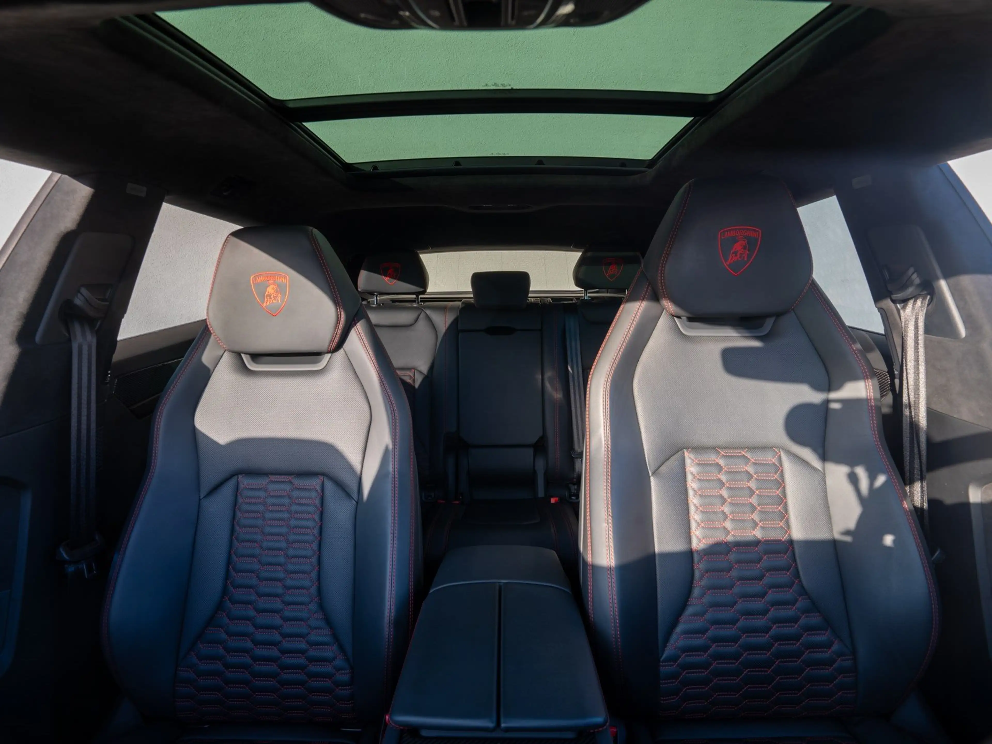 Lamborghini Urus 23" B&O PANO MASSAGE AHK PARK ASSIST BIG CARBON ST — photo 13