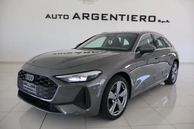 Audi A5 2.0 tdi mhev+ Business Advanced 204cv s-tronic