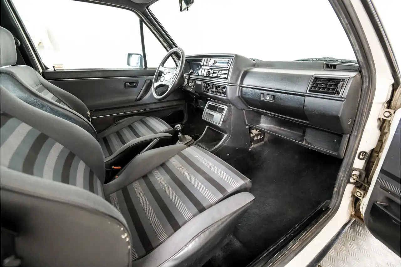 Volkswagen Golf GTI 1.8, foto 9