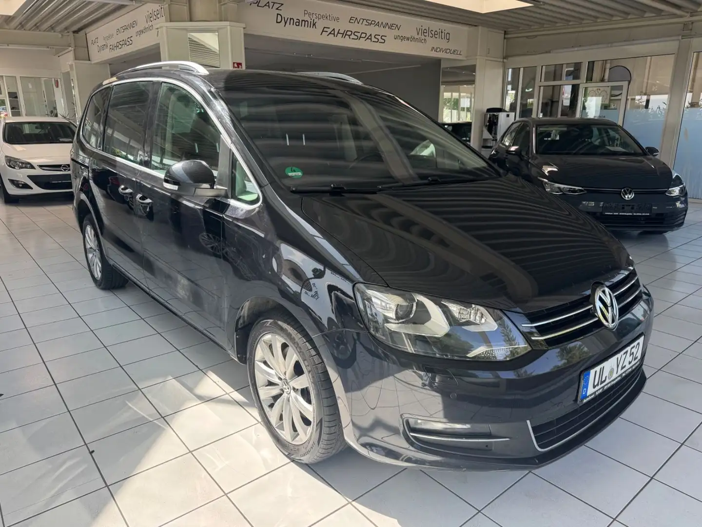 Volkswagen Sharan Highline BMT; 7 Sitzer, Automatik Schwarz - 1