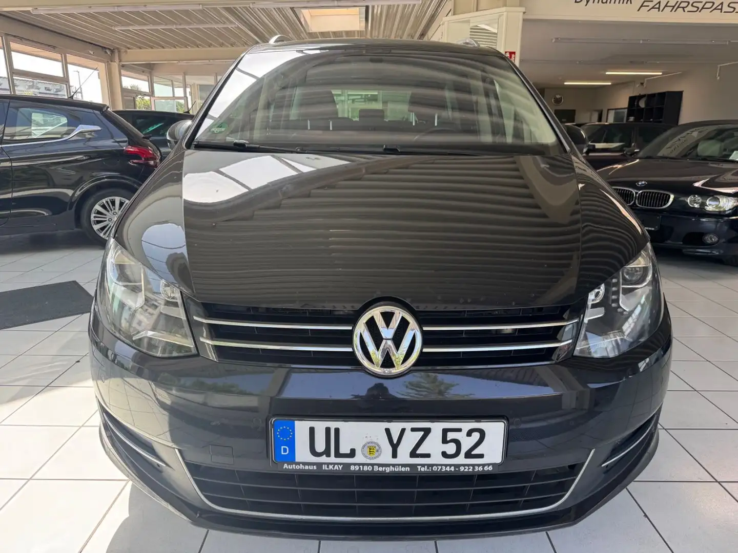 Volkswagen Sharan Highline BMT; 7 Sitzer, Automatik Schwarz - 2