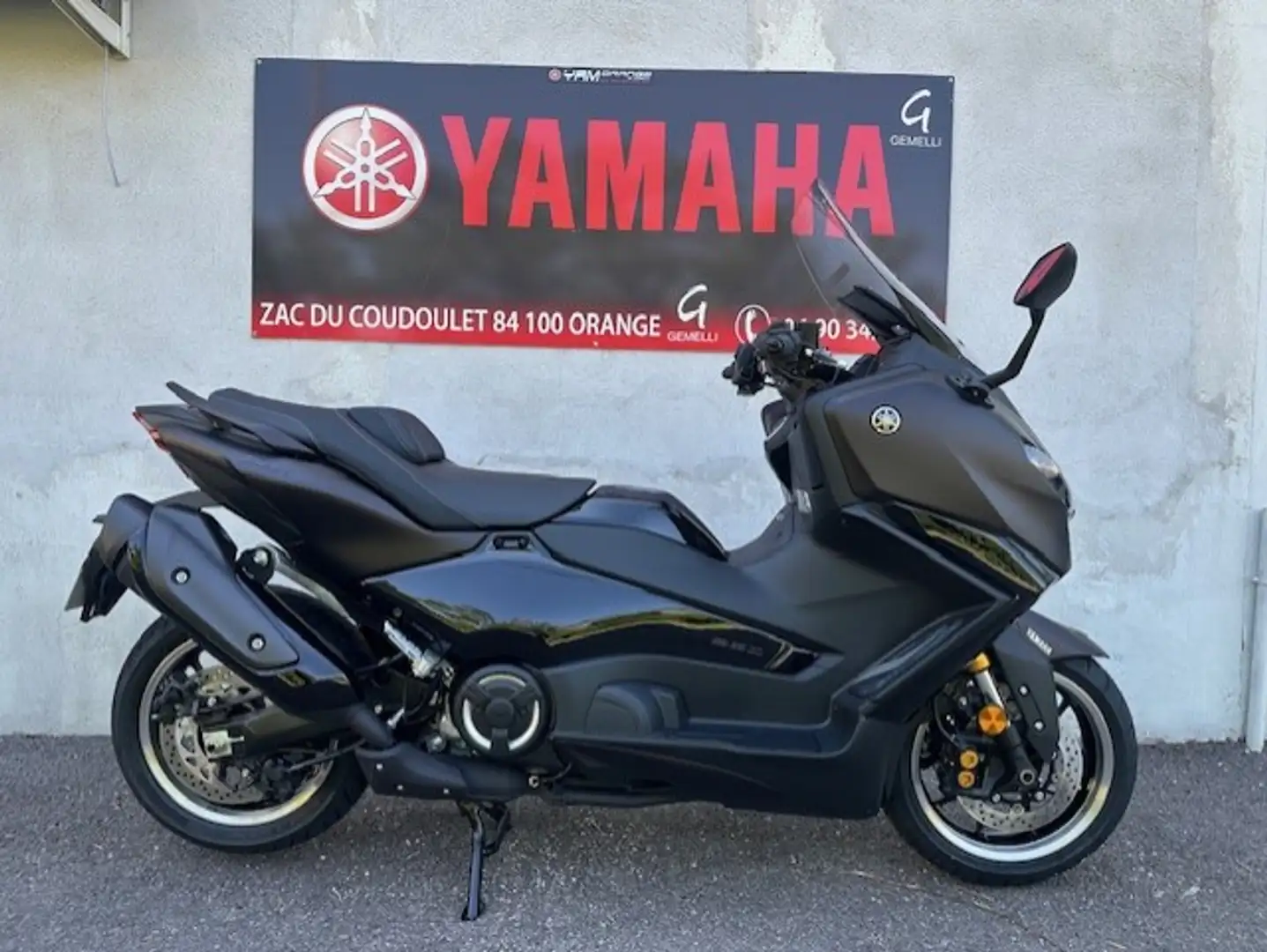 Yamaha TMAX 560 Marrone - 1