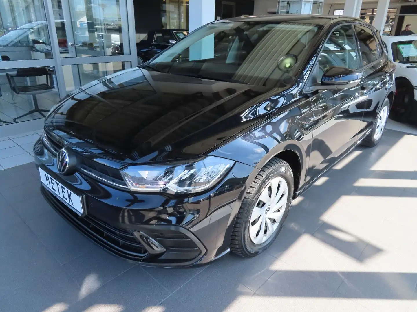 Volkswagen Polo VI Life NAVI LED PDC Noir - 1
