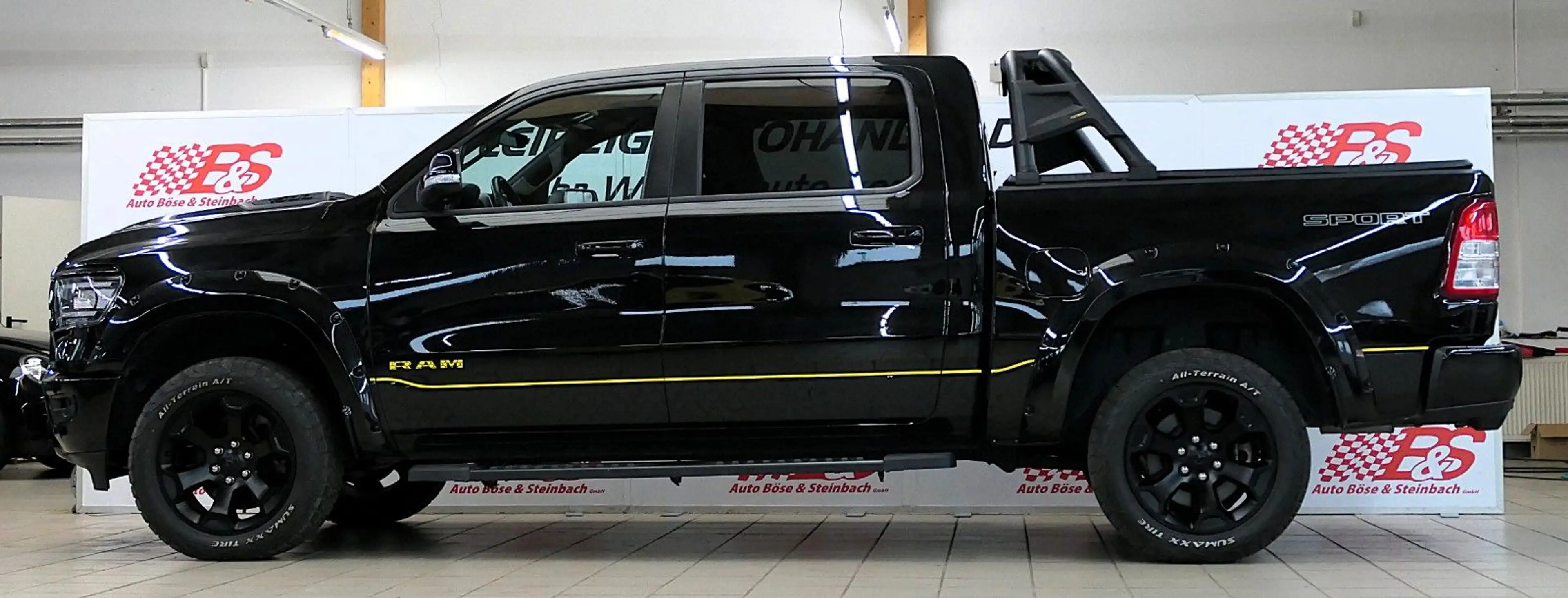 Dodge RAM 5,7 HEMI V8 BigHorn L-StarCrew Cab 4x4*LPG* — photo 2