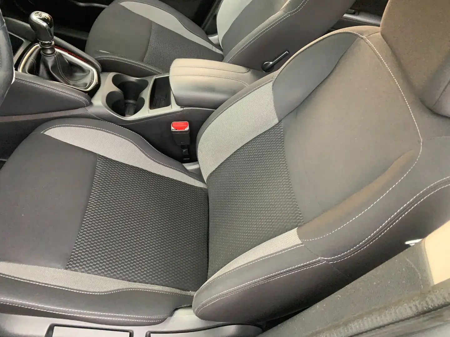 Nissan Qashqai Qashqai II 2017 1.5 dci Business 115cv Gris - 2