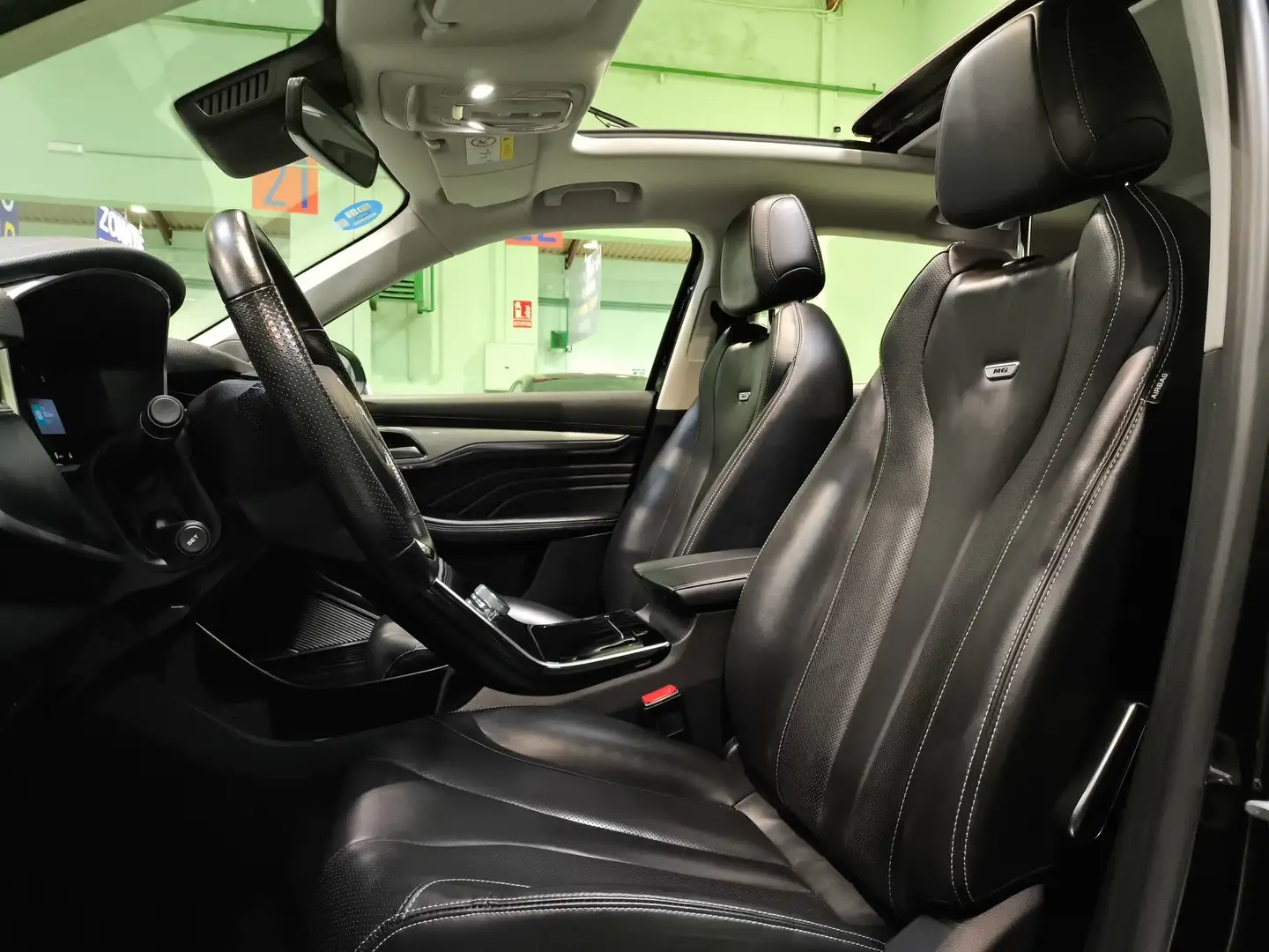 MG Marvel R Performance AWD 70kWh 212kW Negro - 2