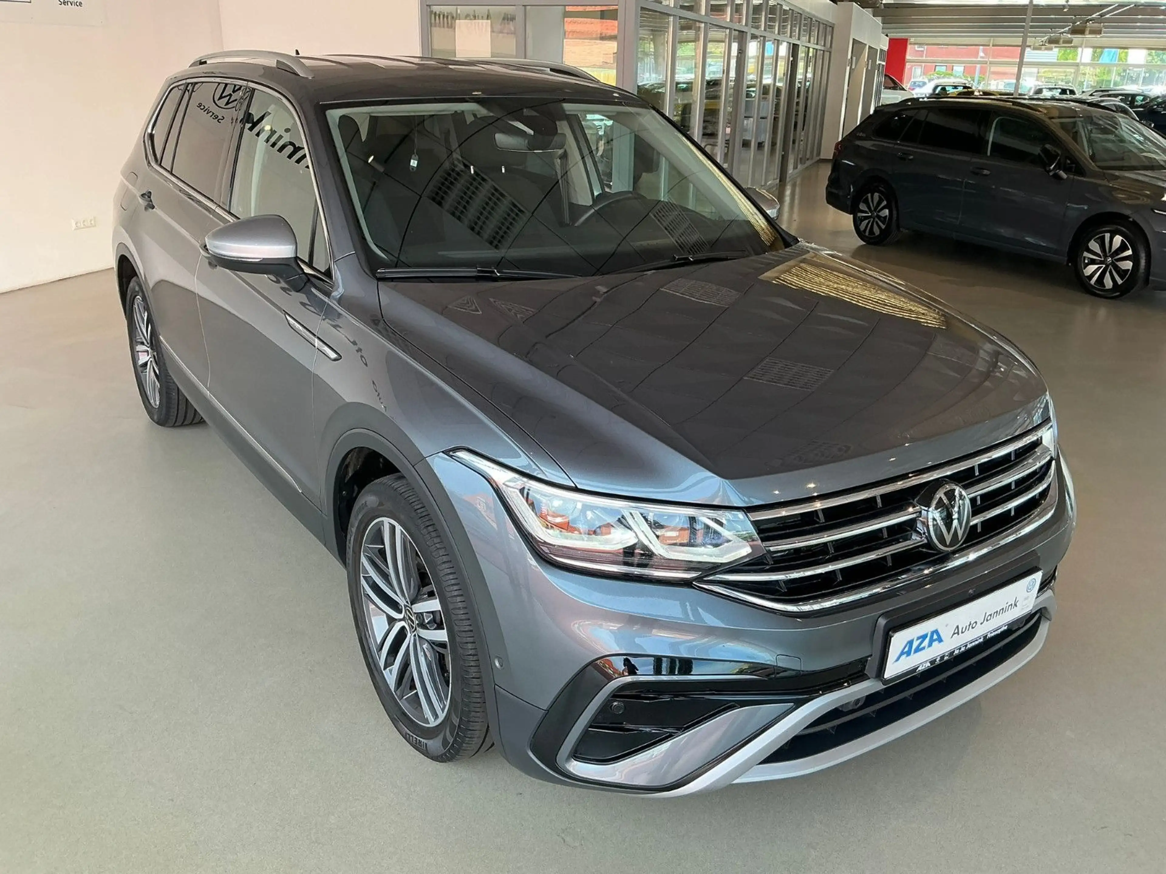 Volkswagen Tiguan Allspace 2.0 TSI Elegance 4Motion | AHK | — photo 4
