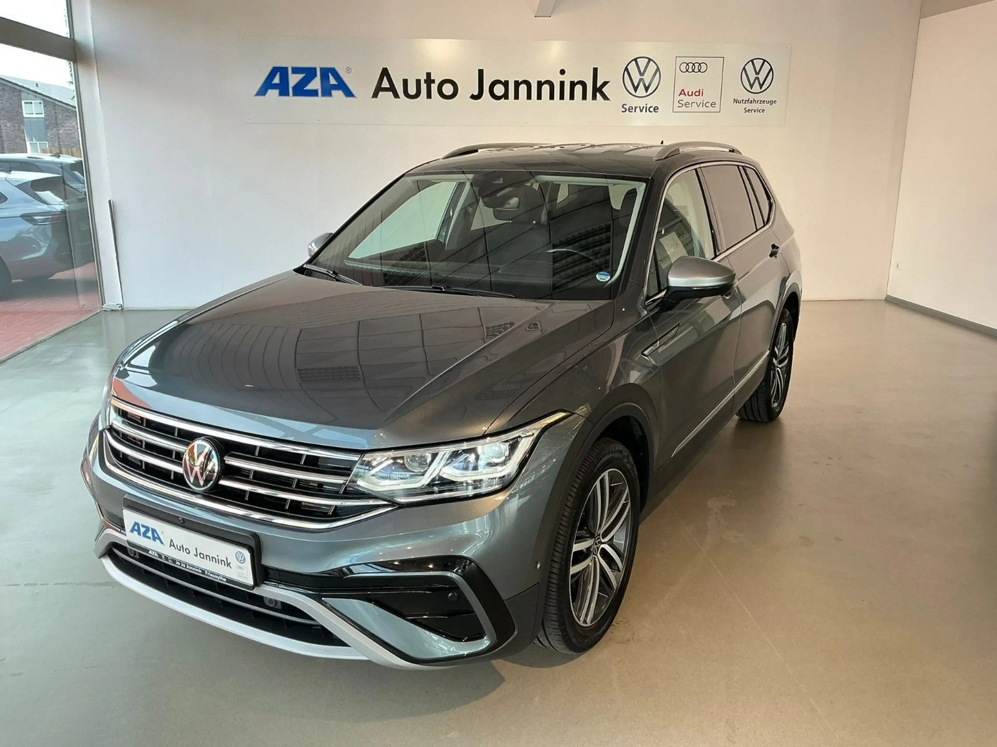 Volkswagen Tiguan Allspace 2.0 TSI Elegance 4Motion | AHK | — photo 2