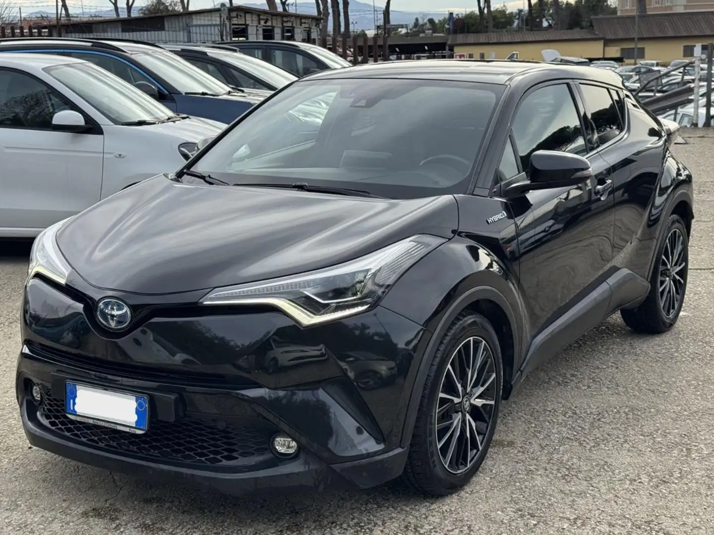 Toyota C-HR 1.8cc 98cv Hybrid LOUNGE TELECAMERA POSTERIORE Nero - 2