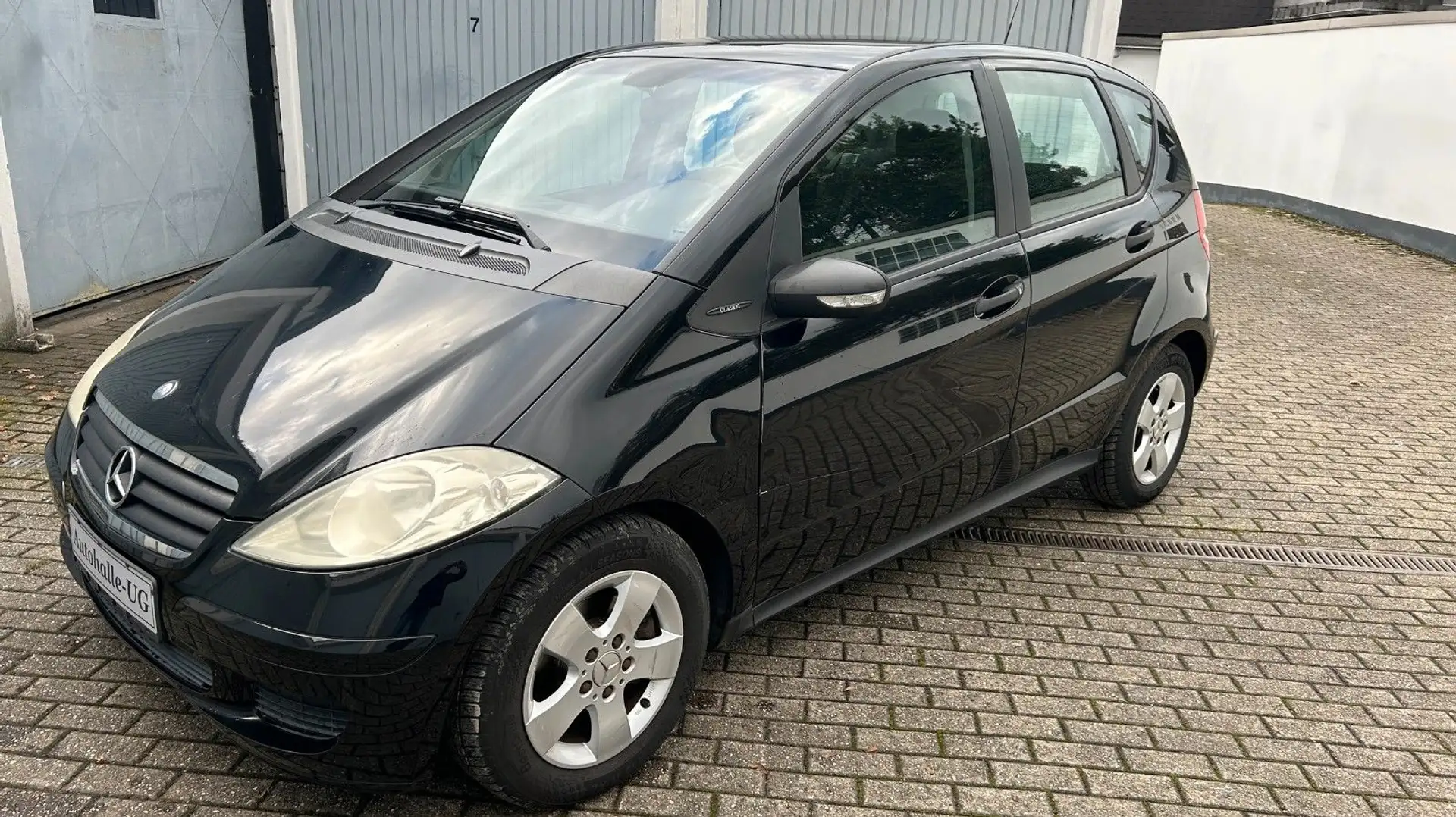 Mercedes-Benz A 170 Classic 2.Hd Schwarz - 1