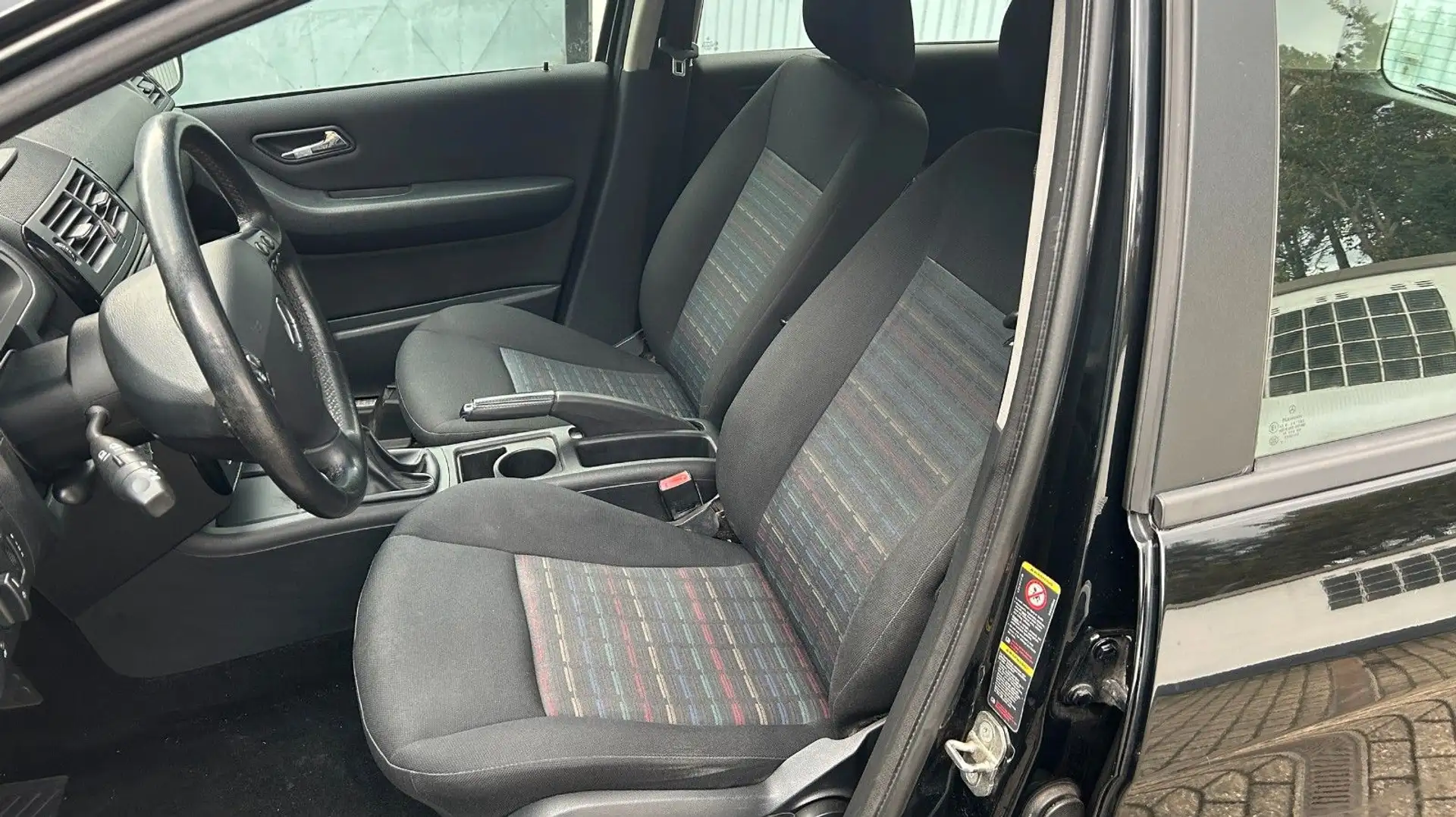 Mercedes-Benz A 170 Classic 2.Hd Schwarz - 2