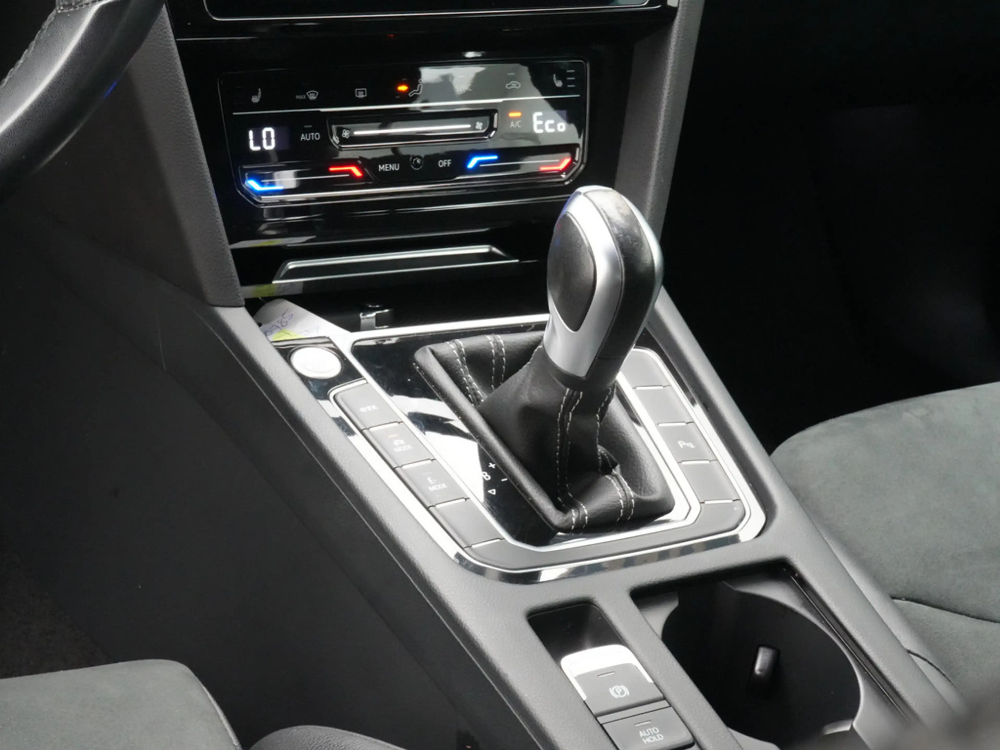 Volkswagen Arteon SB eHybrid R-Line ACC LEDER NAVI SHZ — photo 14