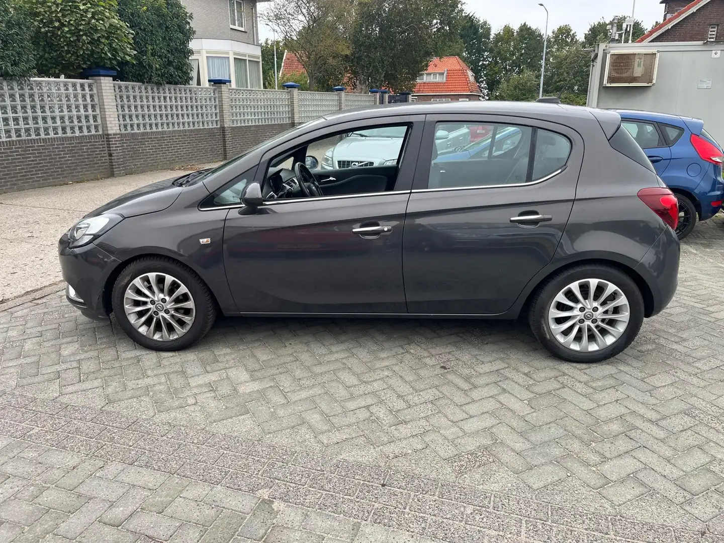 Opel Corsa 1.4 Cosmo automaat airco sensoren lm velg Gris - 2