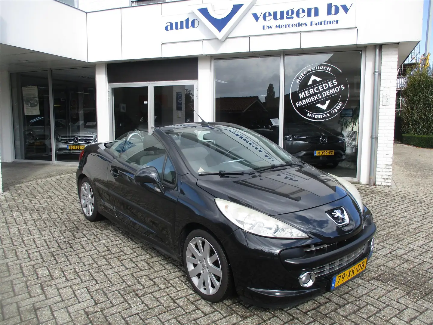 Peugeot 207 1.6 16V CC 110KW zeer goede staat Zwart - 1