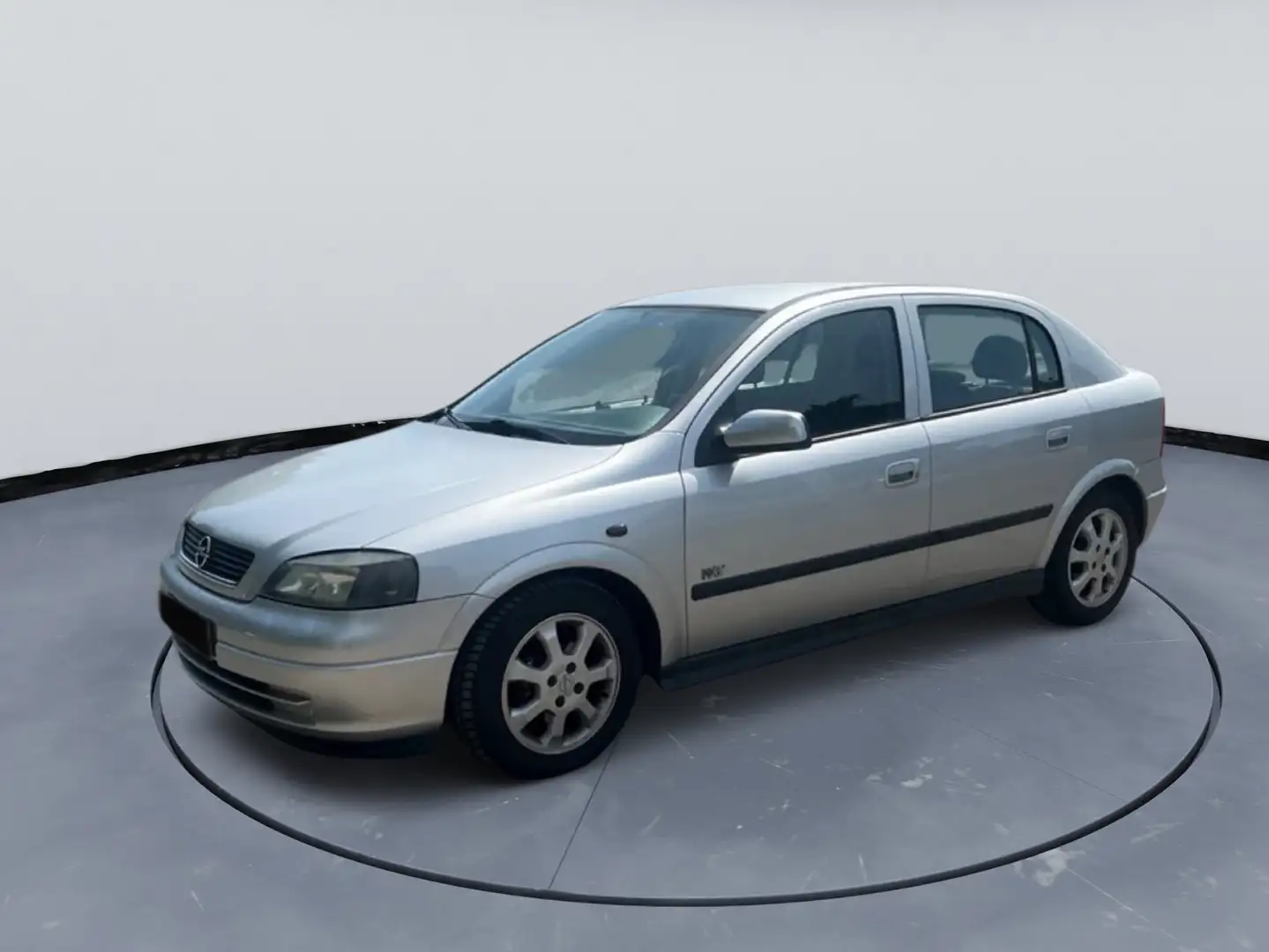 Opel Astra Astra 1.6 Njoy Silber - 2