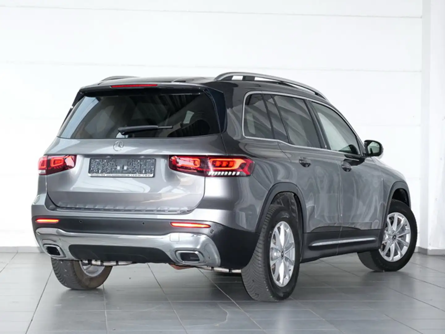 Mercedes-Benz GLB 200 Progressive MBuX 360 K Totw. Pano Spurh. Grijs - 2