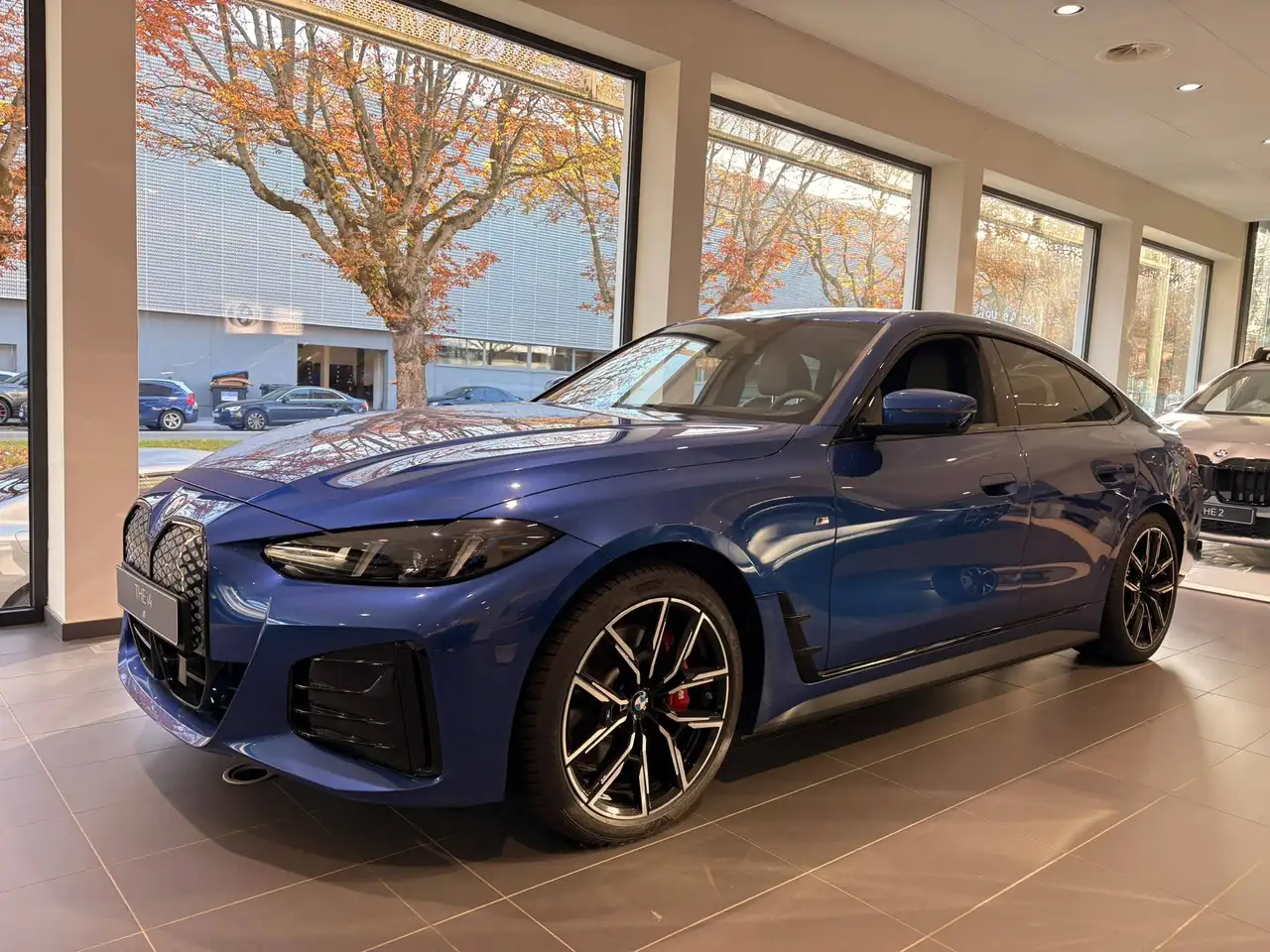 BMW i4