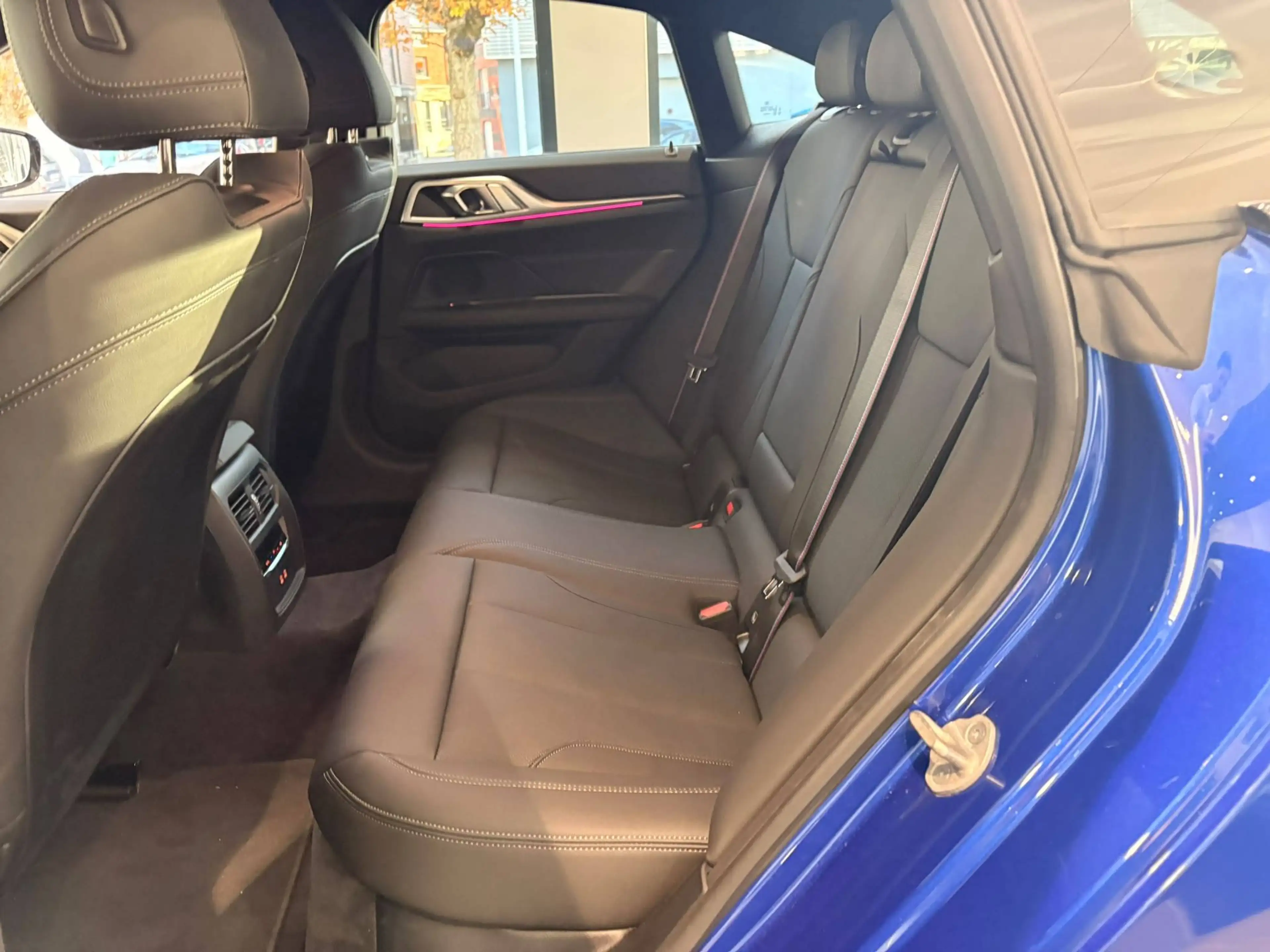BMW i4 i4 Gran Coupe 83.9 kWh eDrive40 M Edition — photo 12