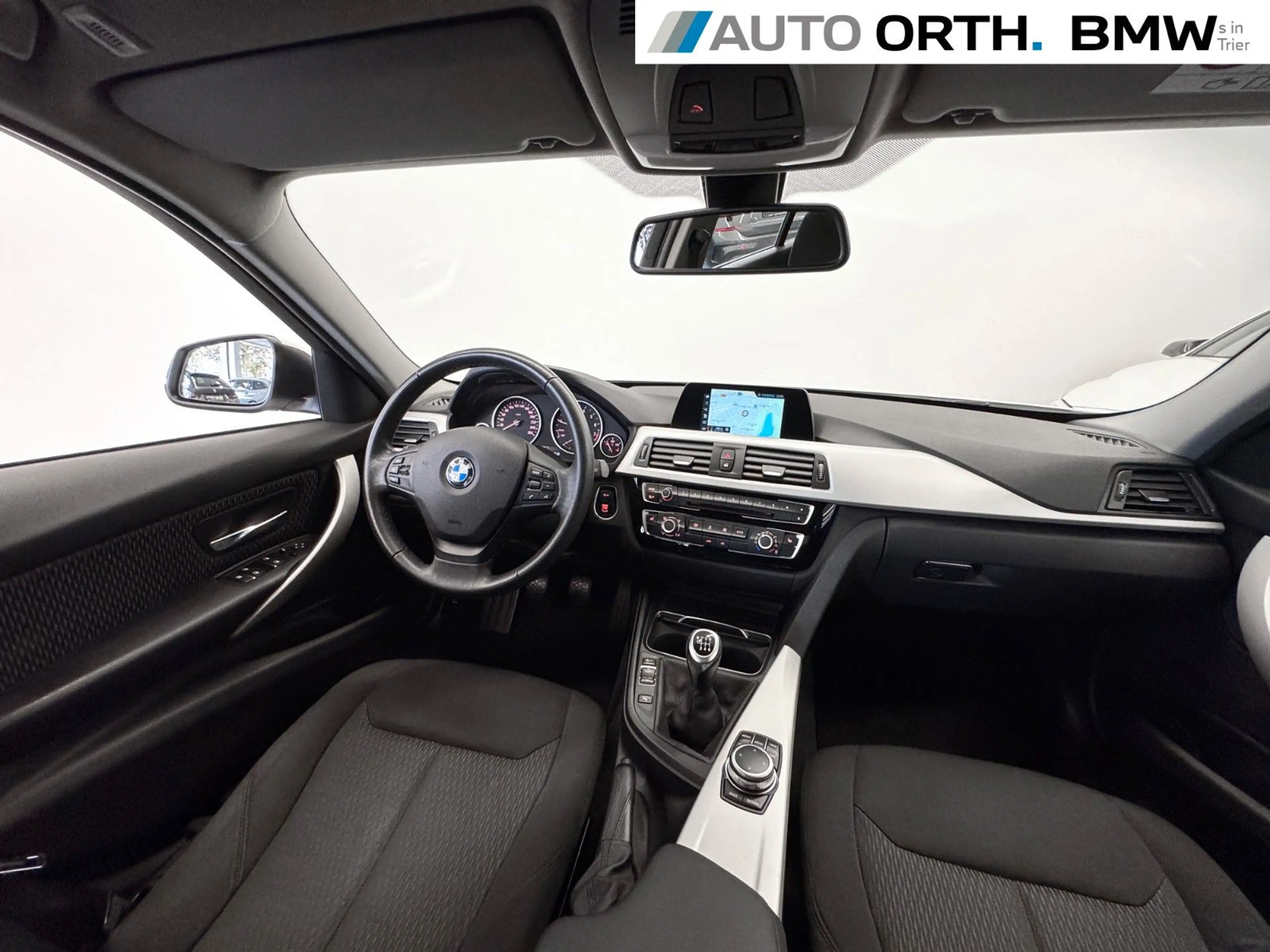 BMW 318 i Touring NAVI LED PDC SIHZ TEMPOMAT ALU — photo 11
