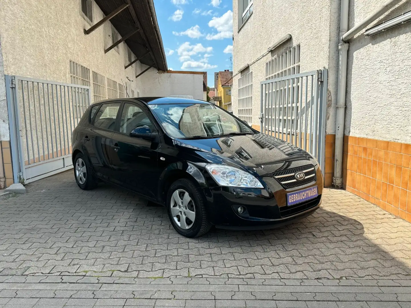 Kia Ceed 1.4 Vision*5-trg.*Klima*Sitzh.*Allwetter*Tü Nero - 1